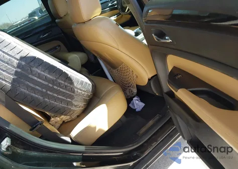 2014 Cadillac Srx Luxury Collection z USA, uszkodzony, nr VIN 3GYFNBE33ES518883